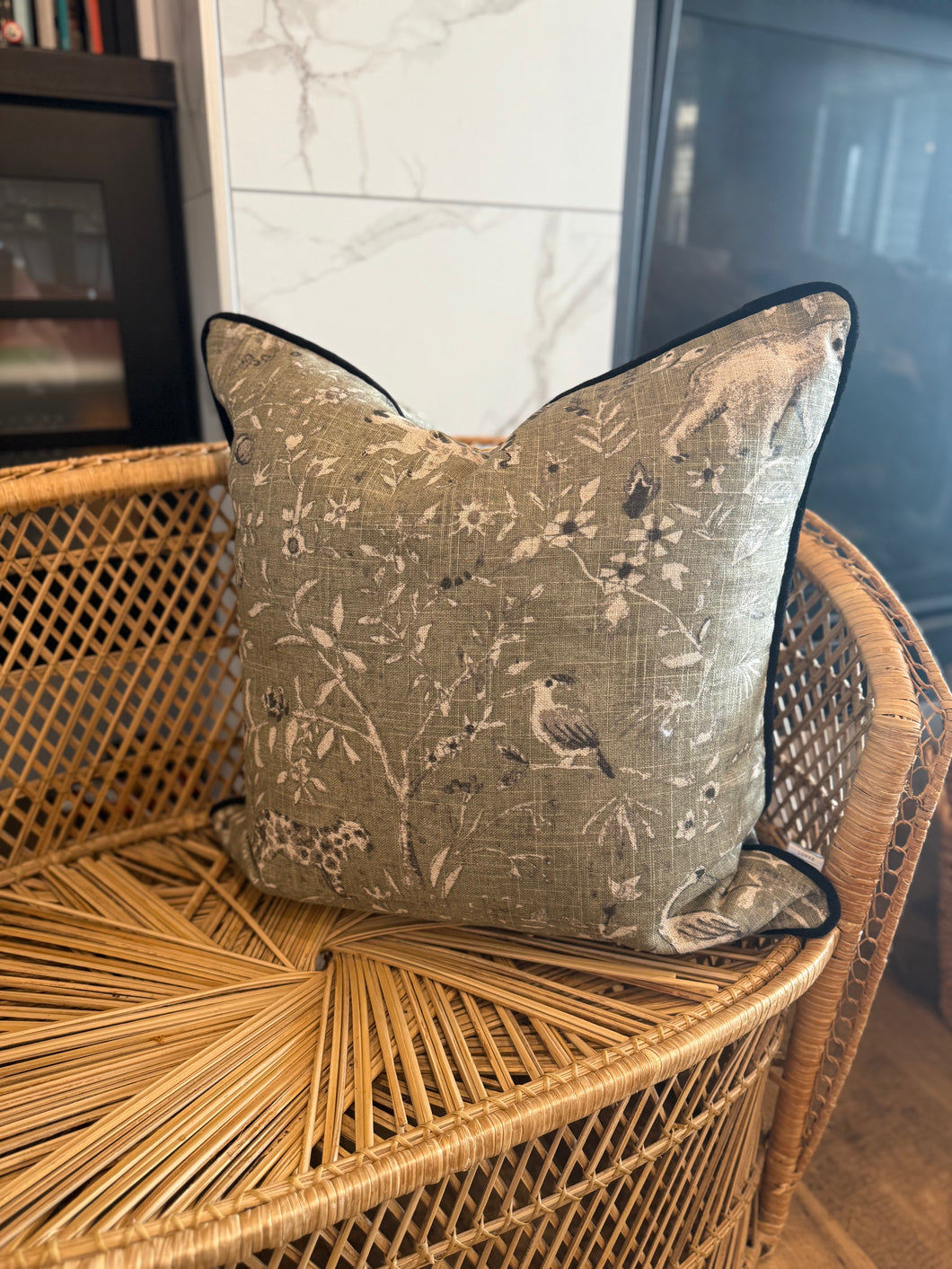 20”x 20” Flora and Fauna Decorative Throw Pillow Cover